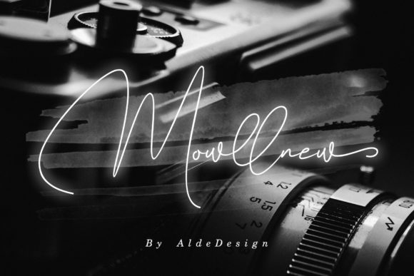 Mowllnew Font: A Classy Script for Handmade Products